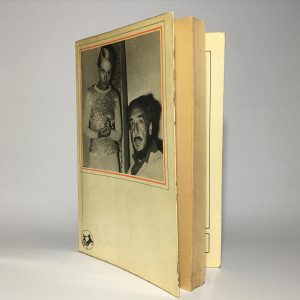 سگ سفید اثر رومن گاری ترجمهٔ سروش حبیبی